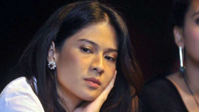 Dian Sastrowardoyo.