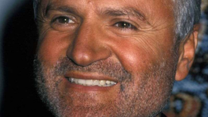 Perancang busana terkenal Italia, Gianni Versace.