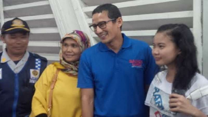 Bacagub DKI Jakarta, Sandiaga Uno (biru)