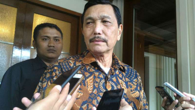 Menteri Koordinator bidang Politik, Hukum dan Keamanan Luhut Binsar Pandjaitan. 