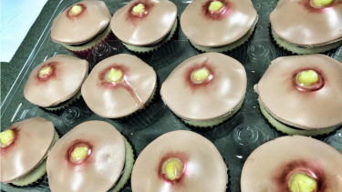 Cupcake 'jerawat'