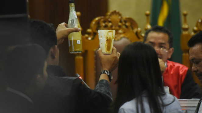 Sidang kasus pembunuhan dengan kopi bersianida di Pengadilan Negeri Jakarta Pusat.