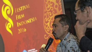 Ketua Panitia Pelaksana FFI 2016 Lukman Sardi (kiri)