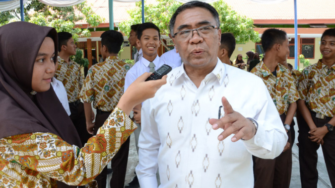 Sodik Mudjahid.