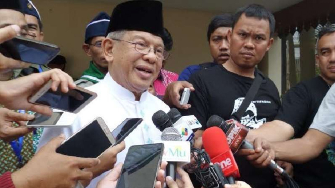 Anggota DPD RI, AM Fatwa