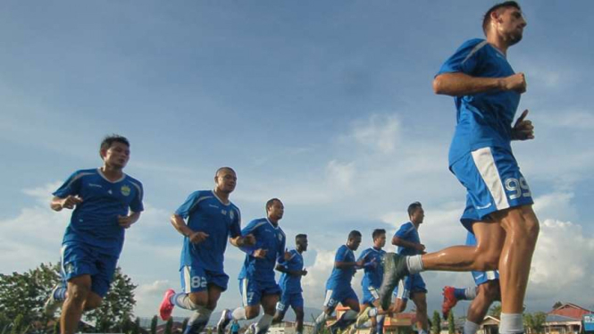 Pemain Persib Bandung berlatih jelang hadapi Semen Padang