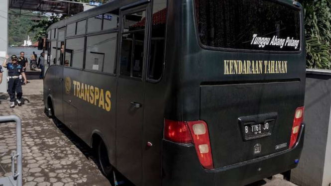 Pemindahan terpidana hukuman mati ke LP Nusakambangan. 