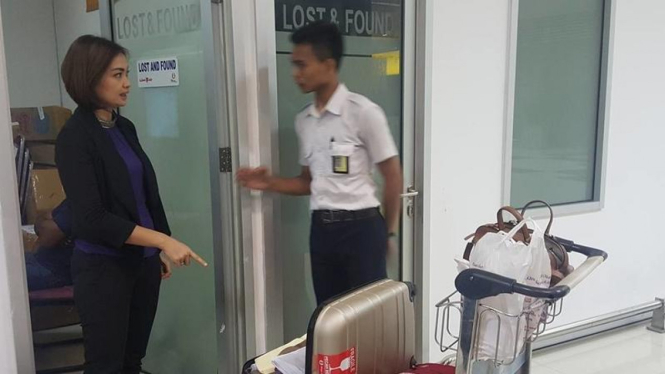 Komisioner KPID Sulawesi Utara di Bandara