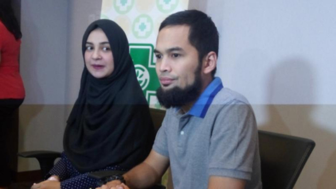 Teuku Wisnu dan Shireen Sungkar