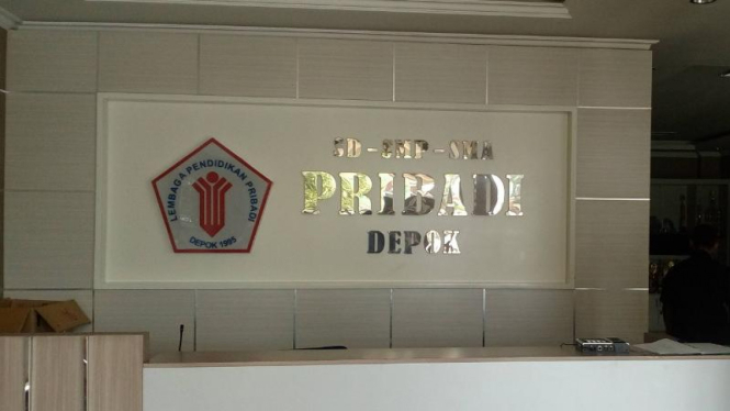 Sekolah SD-SMP-SMA Pribadi di Depok, Jawa Barat.
