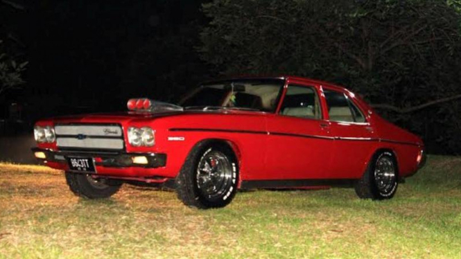 Holden Premier HQ lansiran 1972