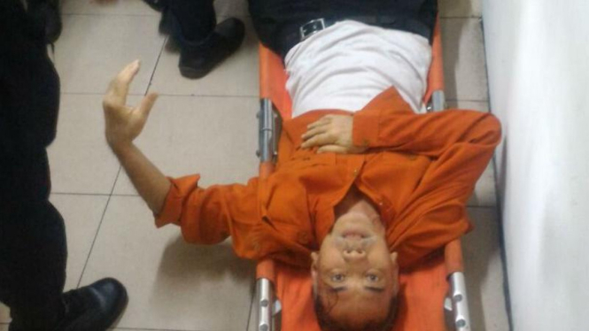 Kakek mencoba bunuh diri di rel kereta