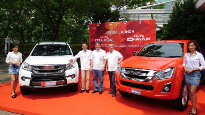Launching Isuzu New MU-X dan New D-Max.