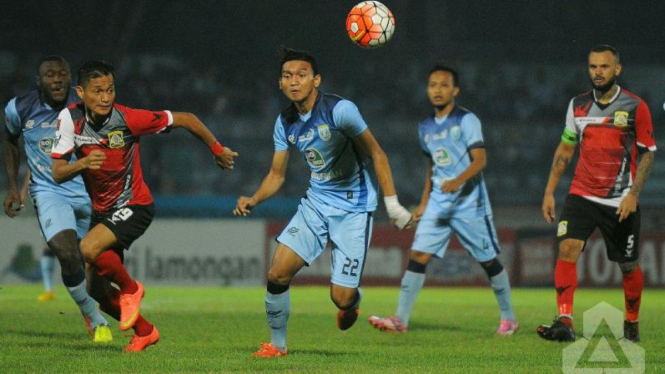 Pertandingan Persela Lamongan kontra Persiba Balikpapan