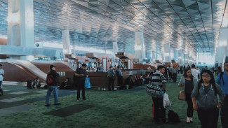PDIP: Pengoperasian Terminal 3 Soetta 'Asal Bapak Senang'