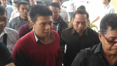 Mantan Bupati Ogan Ilir, Ahmad Wazir Noviadi, tersangka kasus narkoba