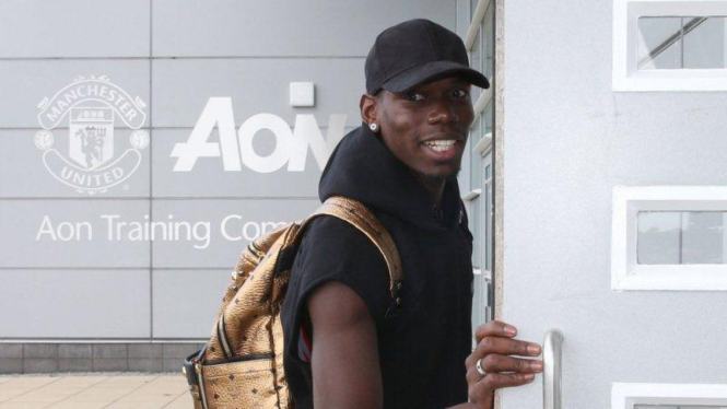 Gelandang Manchester United, Paul Pogba