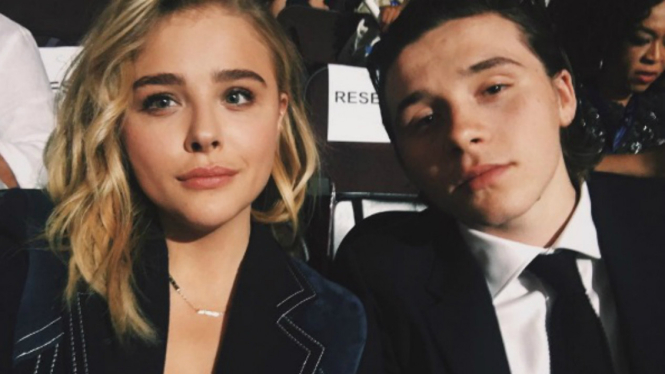 Chloe Grace Moretz dan Brooklyn Beckham.