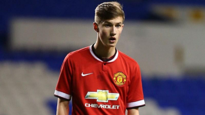 Pemain Manchester United U17, Callum Gribbin.