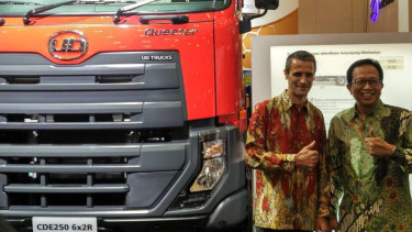 Peluncuran dua teknologi baru UD Trucks di GIIAS 2016.