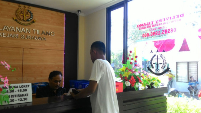 Layanan tilang di Kejari Surabaya