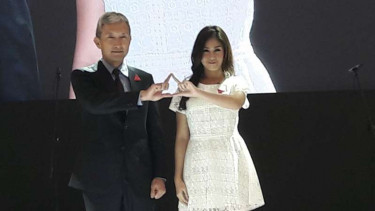 Presdir KTB Hisashi Ishimaki dan Vanesha Prescilla.