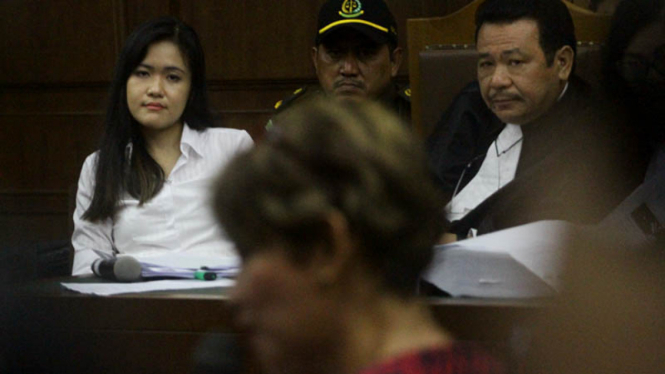 Sidang Lanjutan Jessica - Pemutaran Ulang CCTV