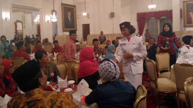 Ketika Gloria Jadi Idola Istana Negara