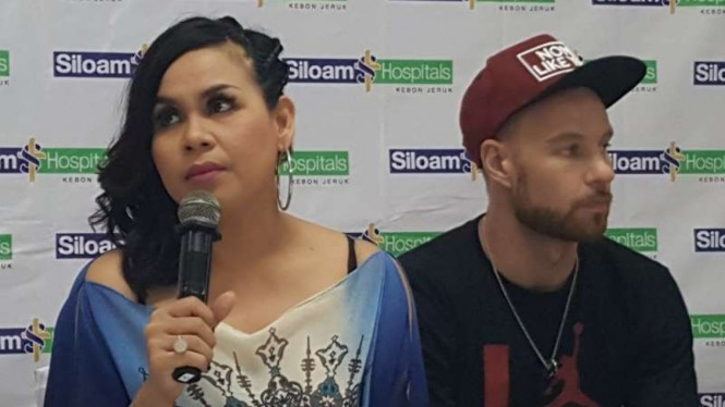 Melanie Ricardo dan suami