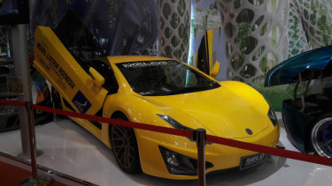 Mobil listrik Selo karya rumah modifikasi Kupu-Kupu Malam.