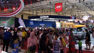 Penutupan GIIAS 2016, Banyak Anak Pisah dari Orangtua