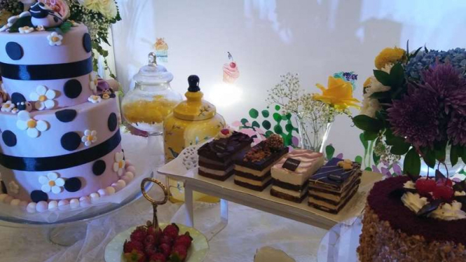 Aneka Kue Tart di BreadTalk