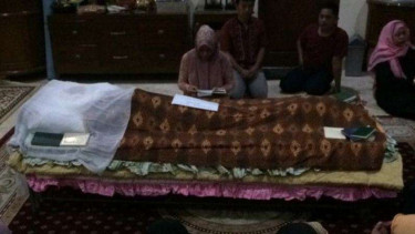 Jenazah almarhumah istri Tukul Arwana, Susiana.