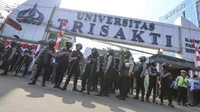 Polisi Amankan Kampus Trisakti