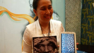 Batik Muhammad Ali Ini Dilelang dengan Harga Rp8 Juta