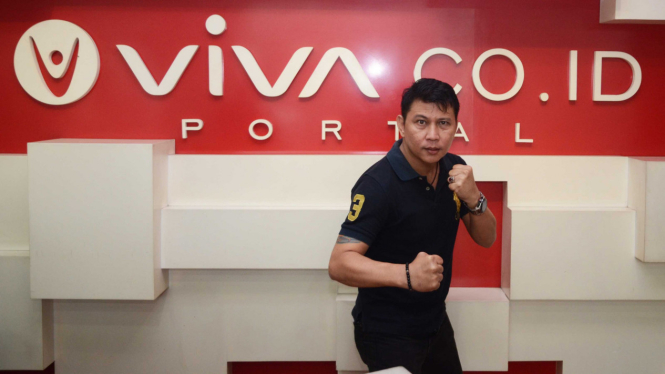 Deswyn Pesik, stuntman dan action director film laga Indonesia.