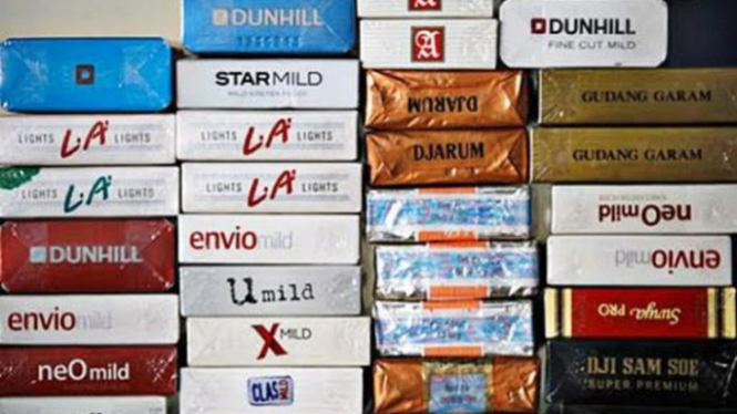 Rokok di Indonesia.