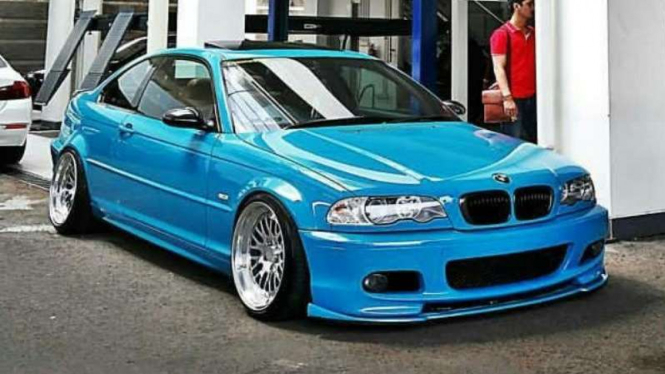 BMW 328 Ci.