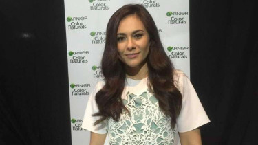 Wulan Guritno.
