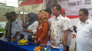 Deklarasi warga kampung Basmol agar Tri Rismaharini ikut Pilkada DKI Jakarta