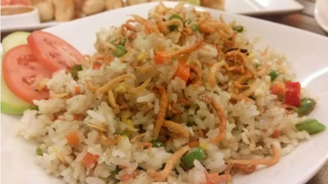 Nasi goreng teri Medan