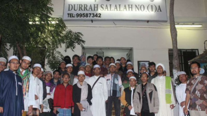 Sebanyak 67 warga Indonesia yang dievakuasi dari Yaman tiba di Kota Salalah, Oman, pada 24 Agustus 2016.