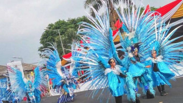 Kostum Cenderawasih di Jember Fashion Carnaval