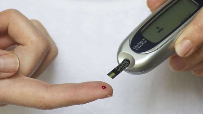 Ilustrasi Glukometer