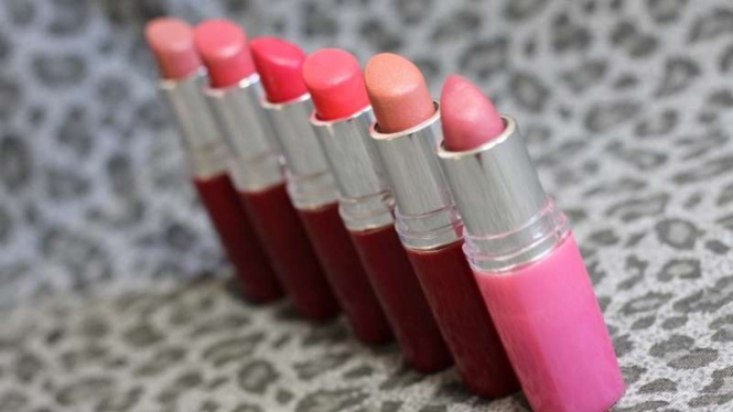 Lipstik.