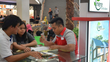 Sejumlah pengunjung dalam pameran Megapolitan Property Expo Megavaganza 2016
