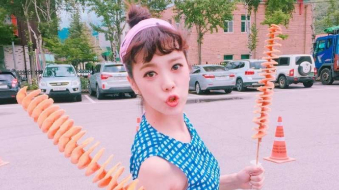 Lizzy After School