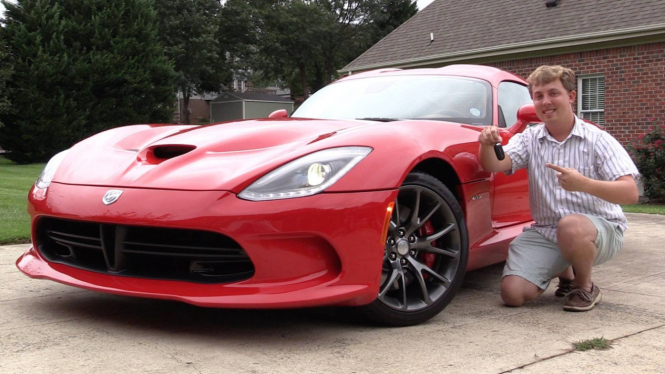 Kyle dan SRT Viper GTS idamannya.