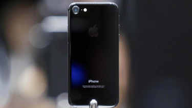 iPhone 7 warna hitam