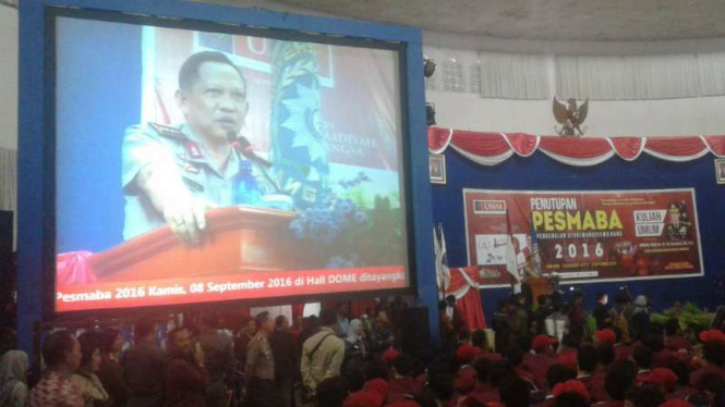 Kapolri Jenderal Tito Karnavian saat berikan kuliah umum di Pesmaba UMM
